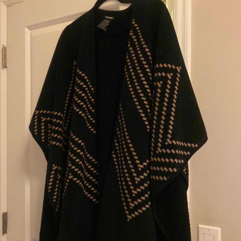 Wonderful dress poncho, wear with anything and look beautiful and stay warm